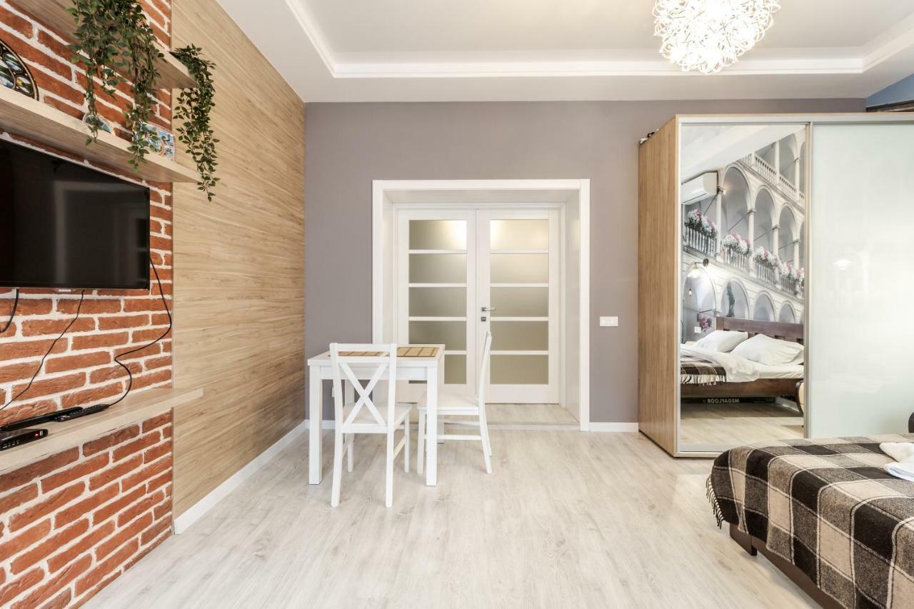 Modern Rus Apartment Lviv Exterior photo